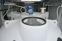 Емкость ЦКТ 3000 л с патрубком 90мм под плотность до 1,5 г/см3 белая в обрешетке